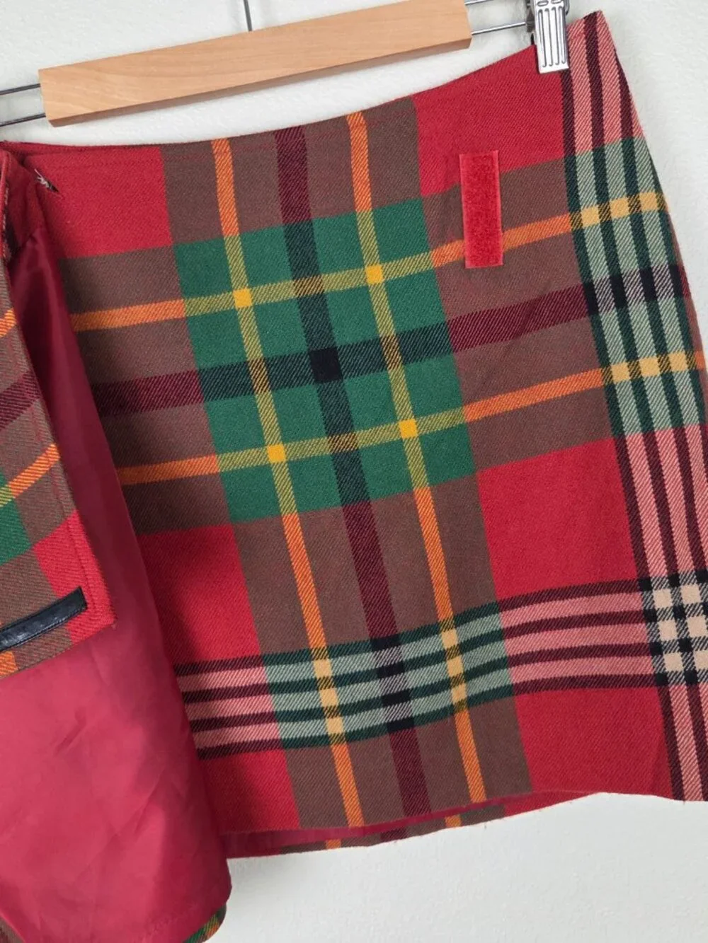 Ralph Lauren Tartan Plaid Mini Skirt Size 4 100% Wool Red Green Wrap Fall